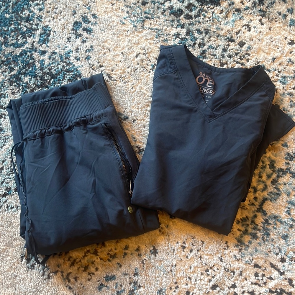 Barco One scrubs